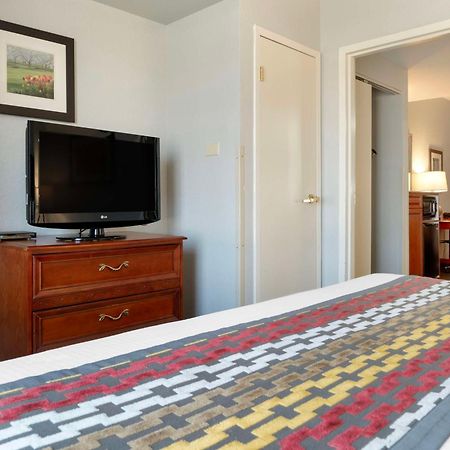 Best Western Executive Inn & Suites Grand Rapids Zewnętrze zdjęcie